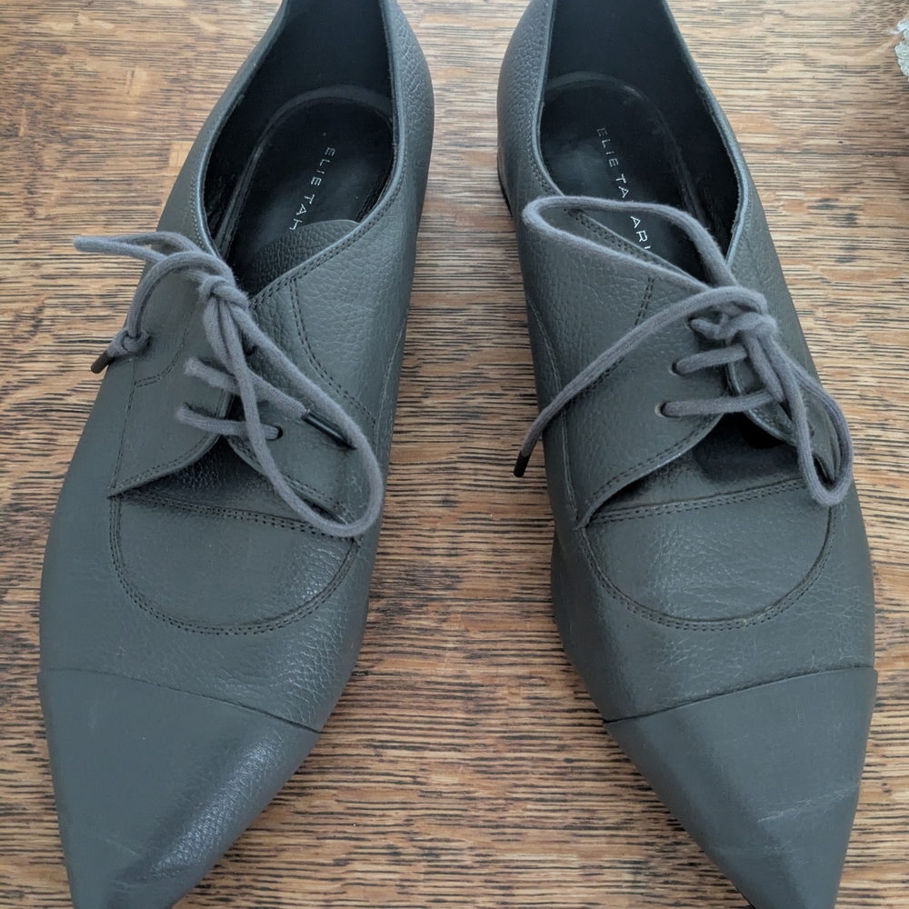 Elie Tahari Gray Leather Flats